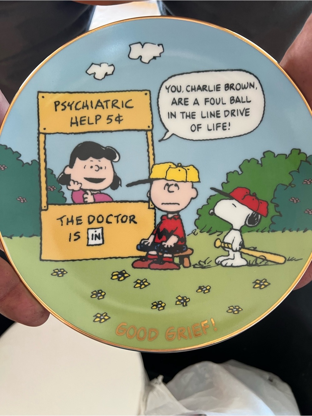 Danbury Mint Peanuts Plate with Black Lettering and Gold Plate Number